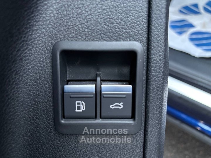 Audi Q3 Sportback 45 TFSIe  245 ch S tronic 6 S line - 34