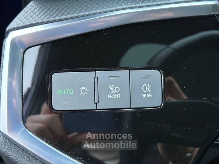 Audi Q3 Sportback 45 TFSIe  245 ch S tronic 6 S line - 35