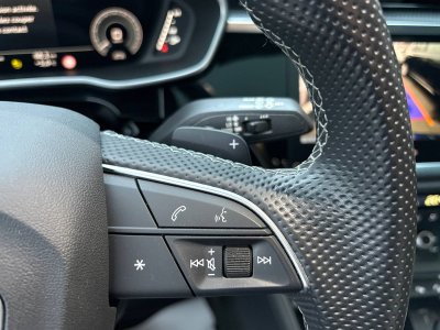 Audi Q3 Sportback 45 TFSIe  245 ch S tronic 6 S line   - 36