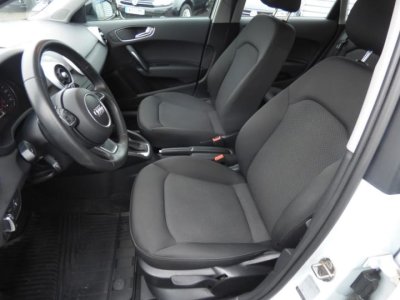 Audi A1 Sportback 14 TFSI 122 ch Admired-S line S tronic   - 6