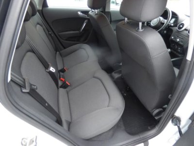 Audi A1 Sportback 14 TFSI 122 ch Admired-S line S tronic   - 8