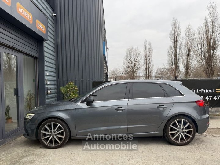 Audi A3 Sportback 15 tfsi 150ch design lux s-tronic 2eme main cockpit - 9
