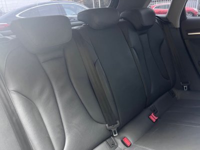 Audi A3 Sportback 15 tfsi 150ch design lux s-tronic 2eme main cockpit   - 12