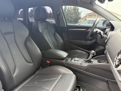 Audi A3 Sportback 15 tfsi 150ch design lux s-tronic 2eme main cockpit   - 13