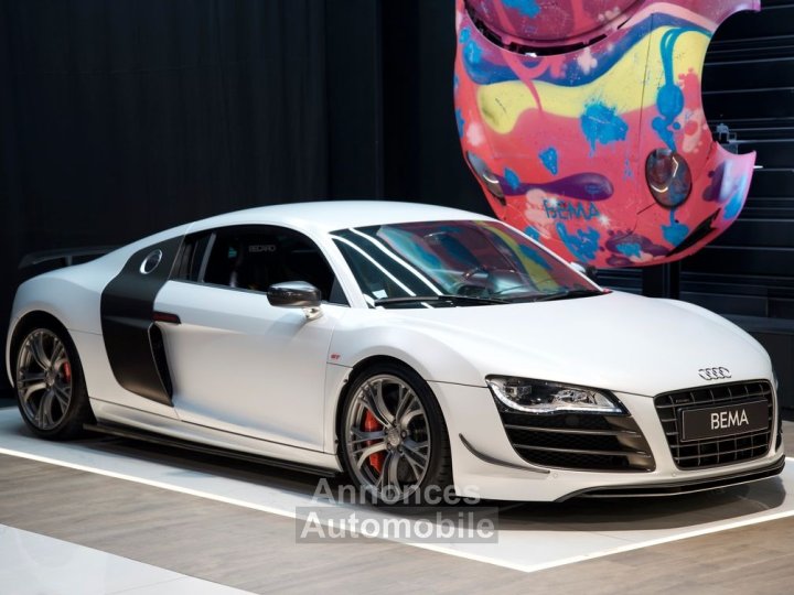 Audi R8 GT Coup&eacute; V10 52 560cv | Gris Suzuka Mat Pack course Freins c&eacute;ramiques B&O &Agrave; partir de 1970-mois - 1