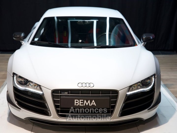 Audi R8 GT Coup&eacute; V10 52 560cv | Gris Suzuka Mat Pack course Freins c&eacute;ramiques B&O &Agrave; partir de 1970-mois - 2