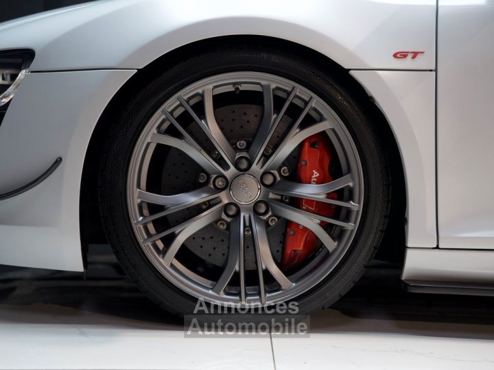 Audi R8 GT Coup&eacute; V10 52 560cv | Gris Suzuka Mat Pack course Freins c&eacute;ramiques B&O &Agrave; partir de 1970-mois - 5