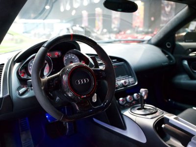 Audi R8 GT Coup&eacute; V10 52 560cv | Gris Suzuka Mat Pack course Freins c&eacute;ramiques B&O &Agrave; partir de 1970-mois   - 6