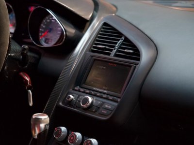 Audi R8 GT Coup&eacute; V10 52 560cv | Gris Suzuka Mat Pack course Freins c&eacute;ramiques B&O &Agrave; partir de 1970-mois   - 12