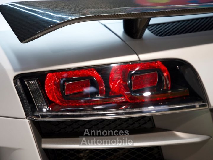 Audi R8 GT Coup&eacute; V10 52 560cv | Gris Suzuka Mat Pack course Freins c&eacute;ramiques B&O &Agrave; partir de 1970-mois - 13