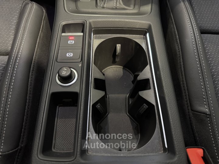 Audi Q3 Sportback 45 TFSIe  245 ch S tronic 6 S line - 15