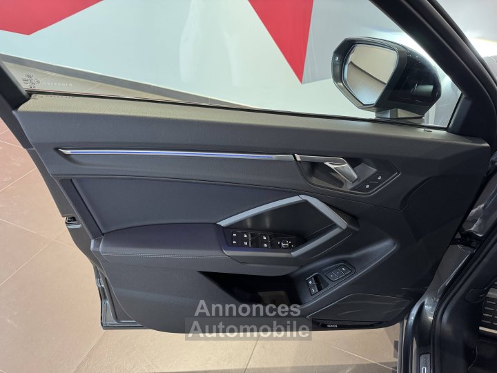 Audi Q3 Sportback 45 TFSIe  245 ch S tronic 6 S line - 18