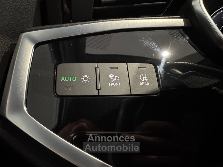 Audi Q3 Sportback 45 TFSIe  245 ch S tronic 6 S line - 21