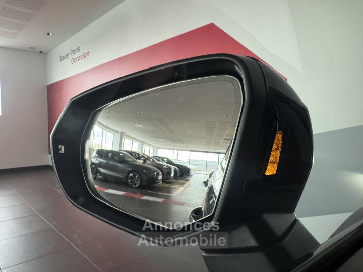 Audi Q3 Sportback 45 TFSIe  245 ch S tronic 6 S line - 27