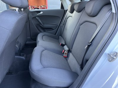 Audi A1 Sportback 16 TDI 90ch S line 2014   - 13