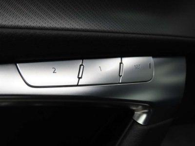 Audi A6 Avant 35TDi Sportline STRONIC - 19