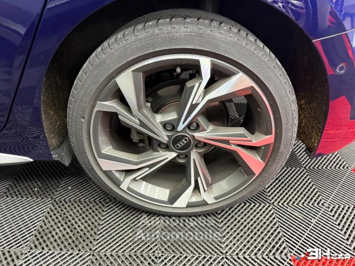 Audi A3 Sportback 35 TDI S-tronic 7 S line - 150cv / Apple Carplay / Caméra 360 / Hayon électrique - 17