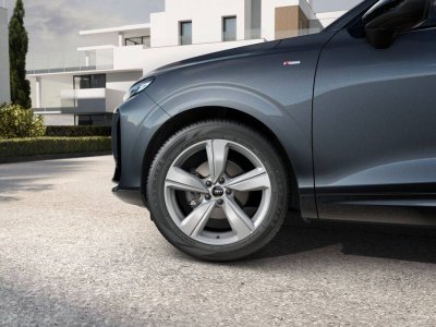 Audi Q3 TFSI 150 ch Hybride S tronic 7 S line - 6