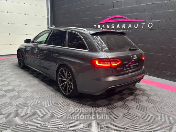 Audi RS4 AVANT V8 42 FSI 450 Quattro S Tronic 7 - 3