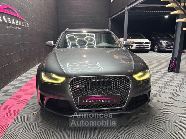 Audi RS4 AVANT V8 42 FSI 450 Quattro S Tronic 7 - 8