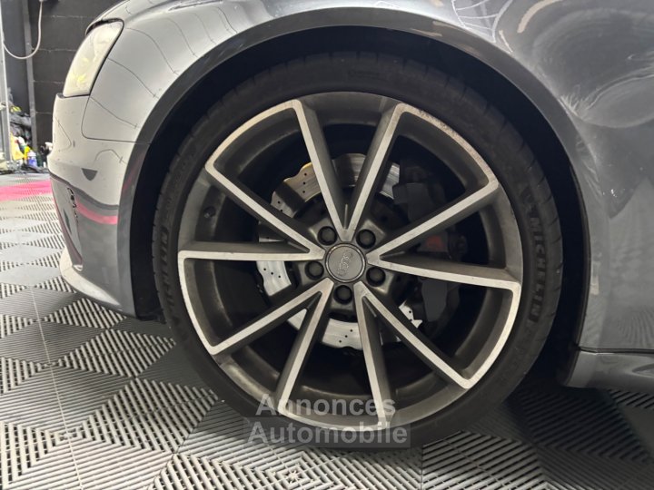 Audi RS4 AVANT V8 42 FSI 450 Quattro S Tronic 7 - 9