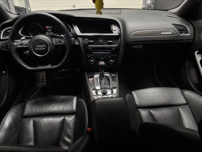 Audi RS4 AVANT V8 42 FSI 450 Quattro S Tronic 7   - 13