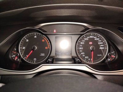 Audi A4 Avant IV phase 2 20 TDI 150 Business Line Multitronic   - 13