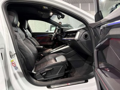 Audi A3 30 TFSI S line Shadow Look 1e Main Etat Neuf   - 8