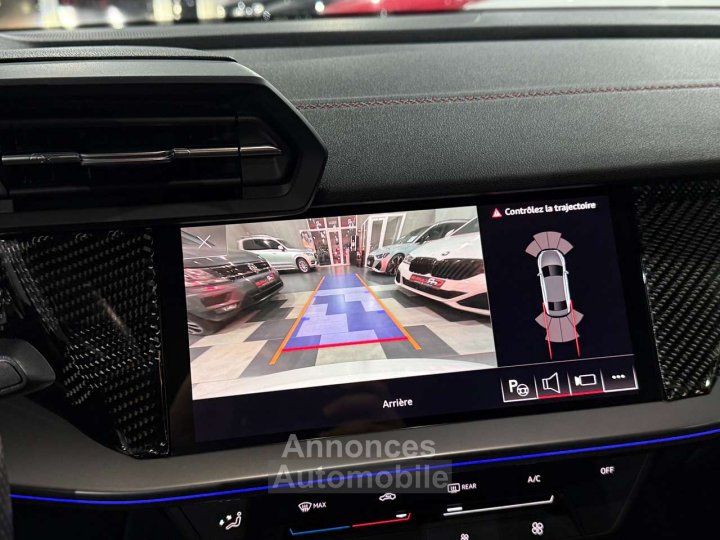 Audi A3 30 TFSI S line Shadow Look 1e Main Etat Neuf - 13