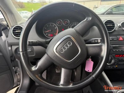 Audi A3 II (8P) 20 FSI Ambiente 16V - 9 cv (150 ch) 16V - BVM6 - 3 portes - Gris - 2005 + CLIM   - 13