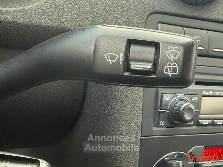 Audi A3 II (8P) 20 FSI Ambiente 16V - 9 cv (150 ch) 16V - BVM6 - 3 portes - Gris - 2005 + CLIM - 19