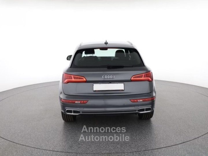 Audi Q5 Quattro 20 55 TFSI e - 367 - BV S-tronic  2017 S line PHASE 1 - 8