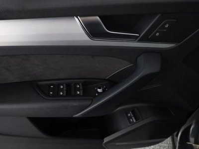 Audi Q5 Quattro 20 55 TFSI e - 367 - BV S-tronic  2017 S line PHASE 1   - 13