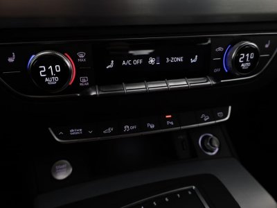 Audi Q5 Quattro 20 55 TFSI e - 367 - BV S-tronic  2017 S line PHASE 1   - 24