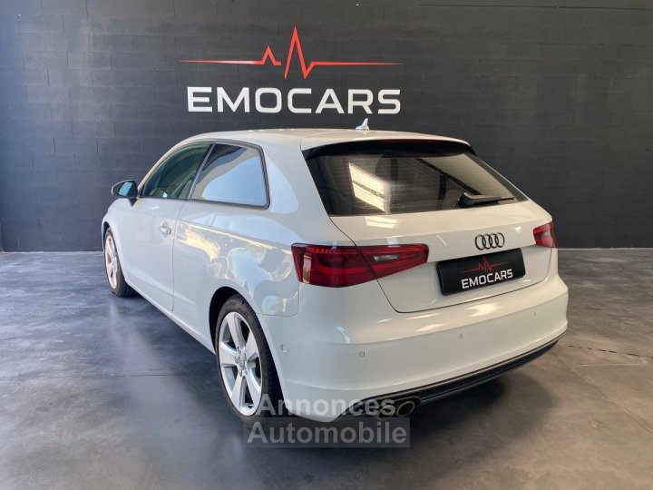 Audi A3 20 TDi 150 AMBITION LUXE - 3