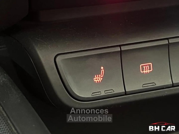 Audi A1 16 TDI 90ch FAP Ambition BVM5 - 25