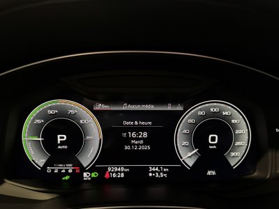 Audi A6 55 TFSI e quattro S tronic 7 Comp&eacute;tition Toit ouvrant / Attelage   - 12