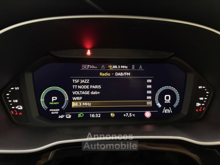 Audi Q3 45 TFSIe 245 ch S tronic 6 S line - 33