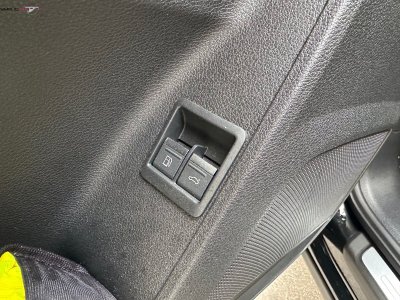 Audi Q3 Sportback 45 TFSIe 245 ch S tronic 6 S line   - 16