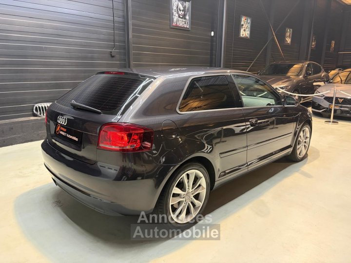 Audi A3 20 TFSI 200 Ambition S tronic - 4