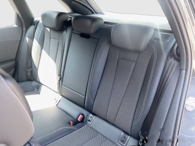 Audi A4 Avant 45TFSI S-Line qu Navi LED ACC Cuir   - 10