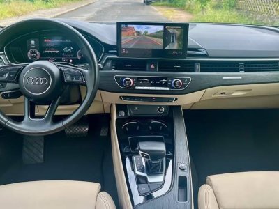 Audi A4 45 TFSI quattro S line   - 12