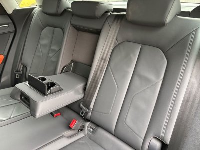 Audi Q3 20 35 tdi 150ch entretien constructeur 2eme main - 23