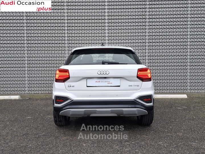 Audi Q2 35 TFSI 150 S tronic 7 Design Luxe - 5