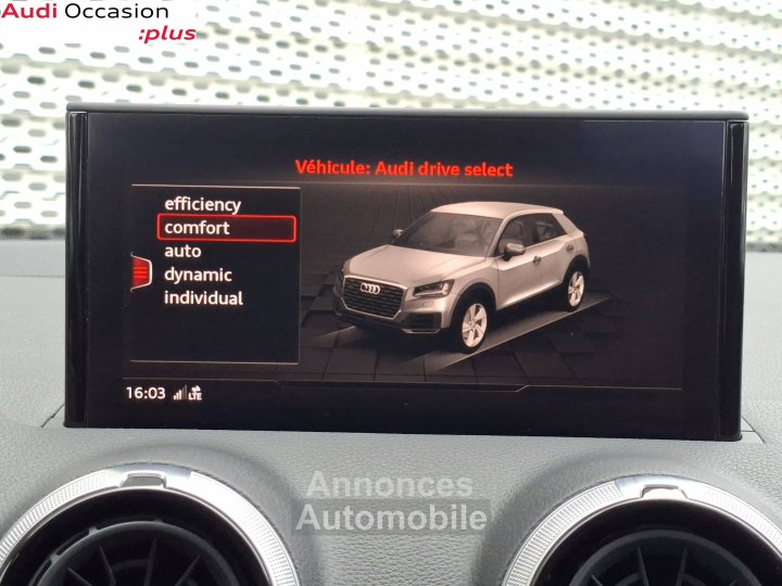 Audi Q2 35 TFSI 150 S tronic 7 Design Luxe - 26