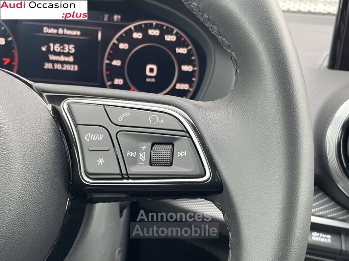 Audi Q2 35 TFSI 150 S tronic 7 Design Luxe - 28