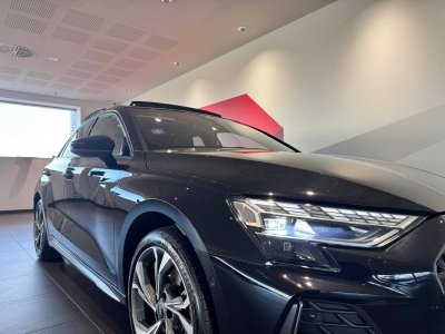 Audi A3 Sportback 35 TFSI Mild Hybrid 150 S tronic 7 S line   - 4