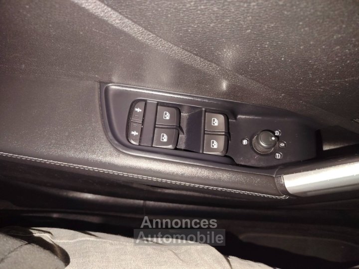 Audi Q2 15 35 TFSI 150ch S line Plus S tronic 7 - 14