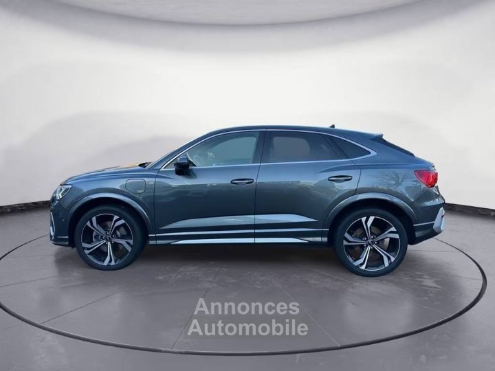 Audi Q3 Sportback 45 TFSIe S-line Assist/AMI/LED/Conn - 2