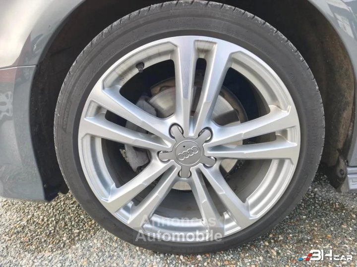 Audi A3 15 TFSI 150CV SLINE S-TRONIC - 32